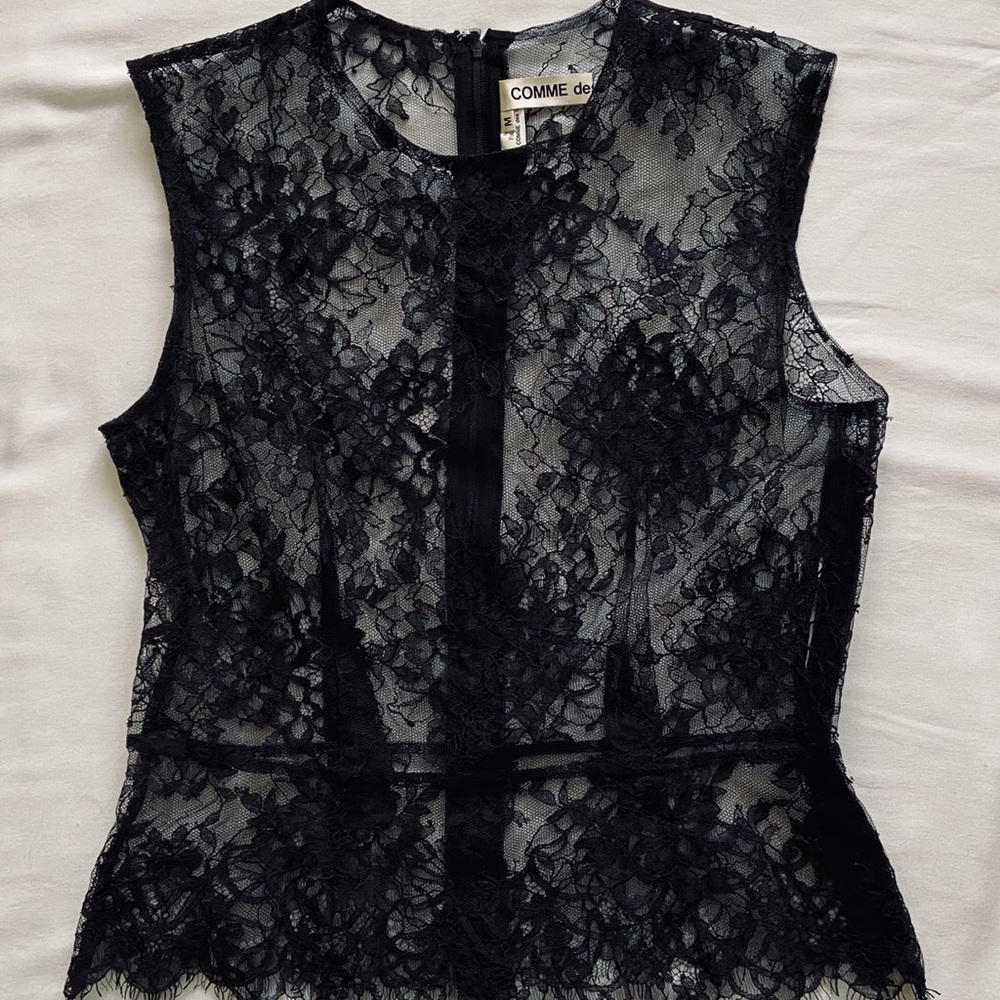 Comme Des Garçons black lace shell in perfect condition